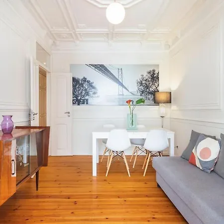 Spacious Near Saldanha Apartment