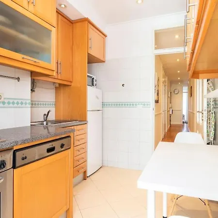 Spacious Near Saldanha Апартаменты